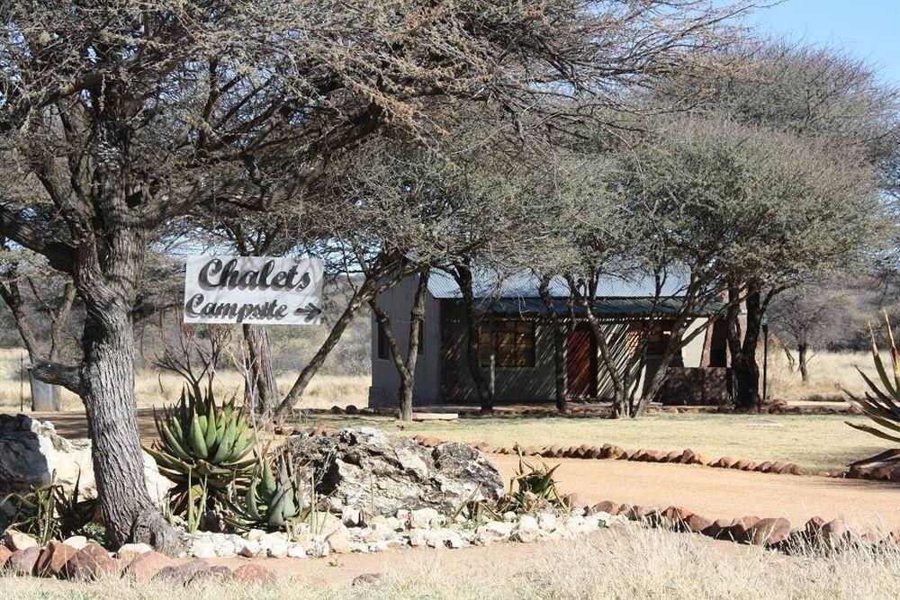Otjiwa Safari Lodge Очиваронго Экстерьер фото
