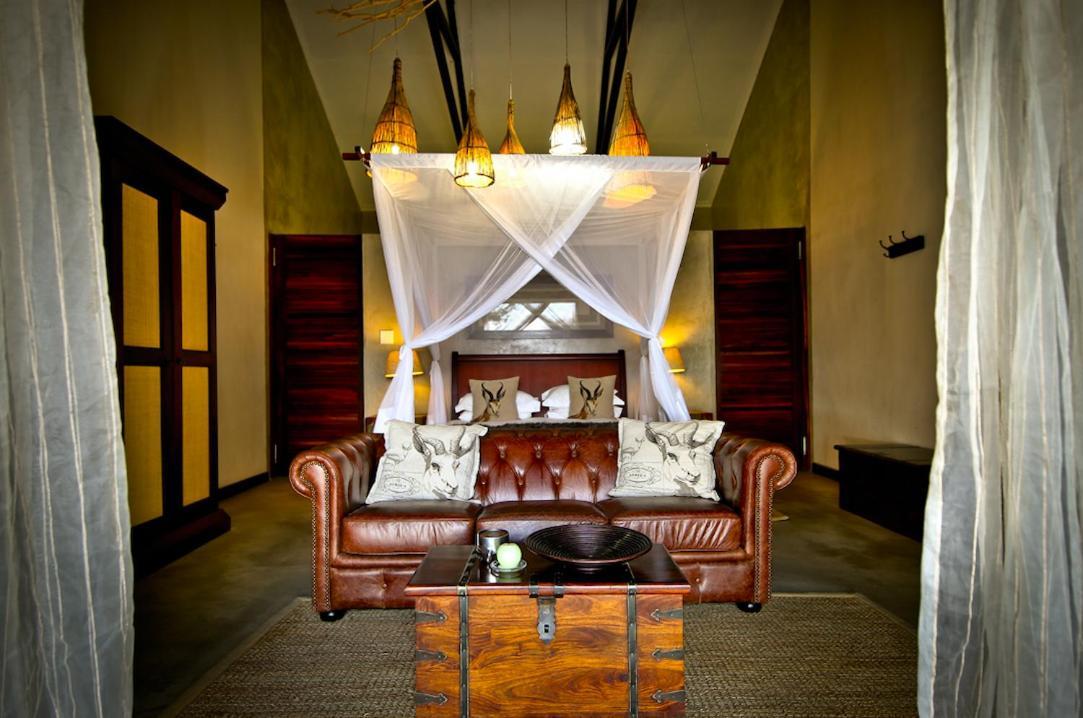 Otjiwa Safari Lodge Очиваронго Экстерьер фото